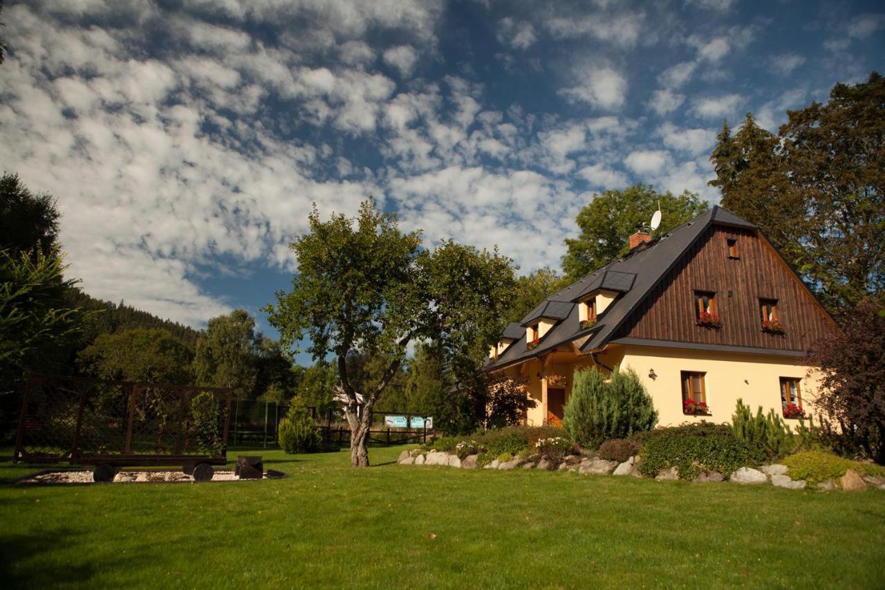 Penzion Pod Strani Malá Morávka Exterior foto